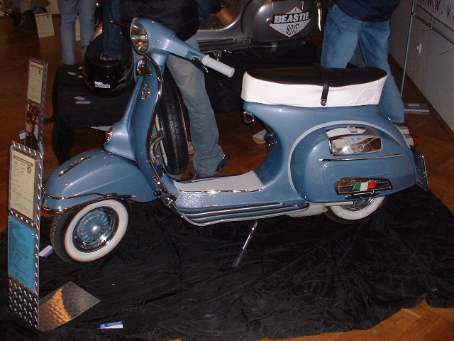 Vespaaustellung Traun – VESPAAUSSTELLUNG_TRAUN_002