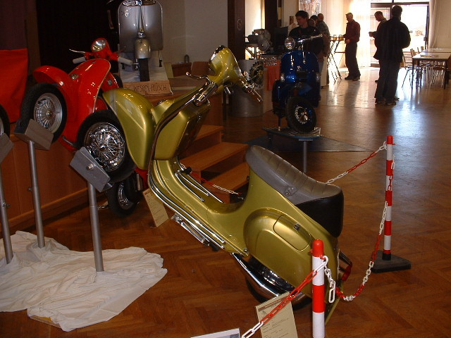 Vespaaustellung Traun – VESPAAUSSTELLUNG_TRAUN_017