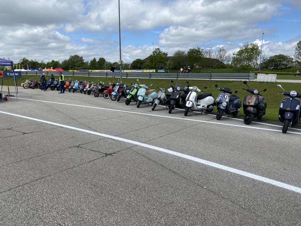 2023   Charity Vespa Treffen   La Dolce Vita in Marchtrenk – IMG_8088