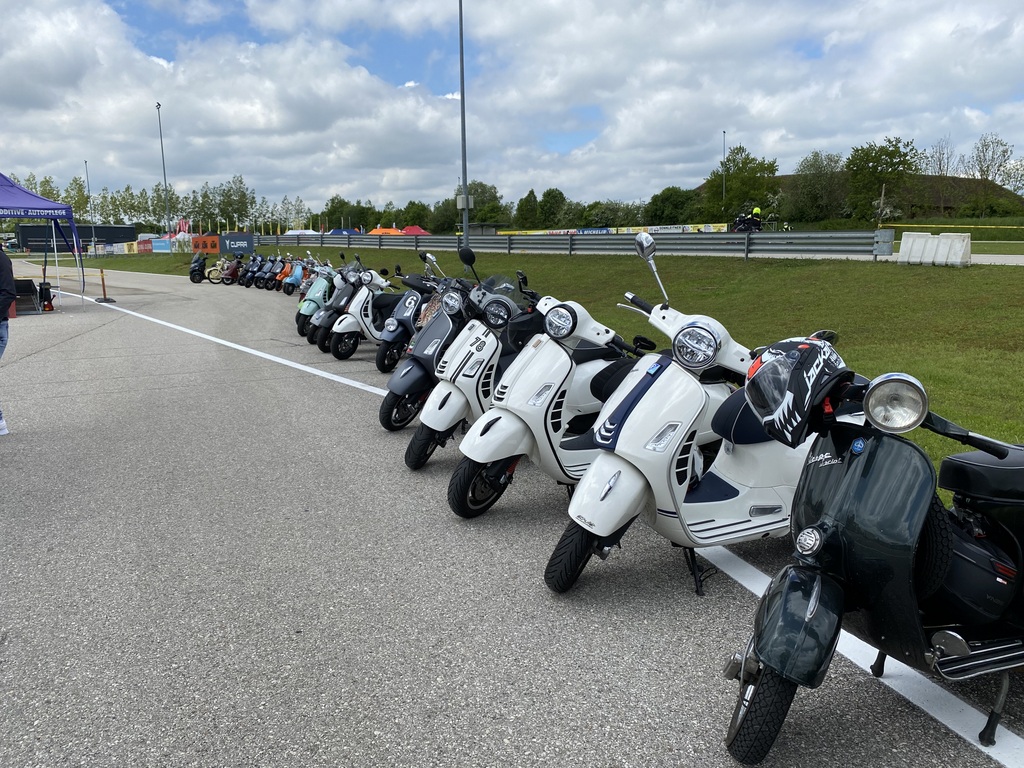 2023   Charity Vespa Treffen   La Dolce Vita in Marchtrenk – IMG_8096